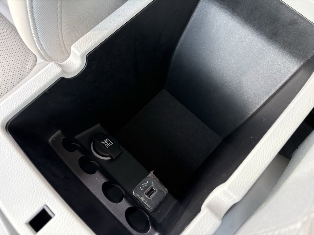 Used 2019 Jeep Cherokee Limited image 45