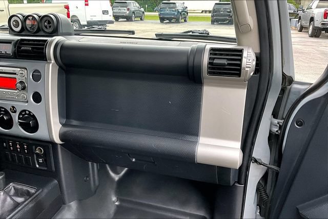 Used 2014 Toyota FJ Cruiser 4WD w/ Convenience Package image 26