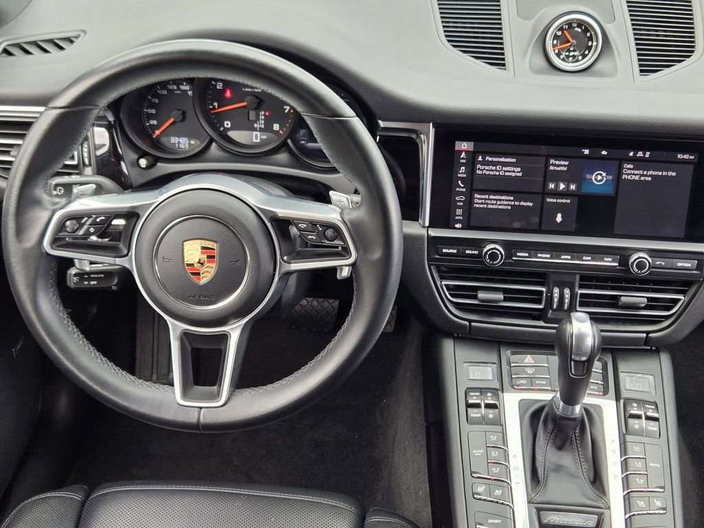 Used 2020 Porsche Macan Base image 35