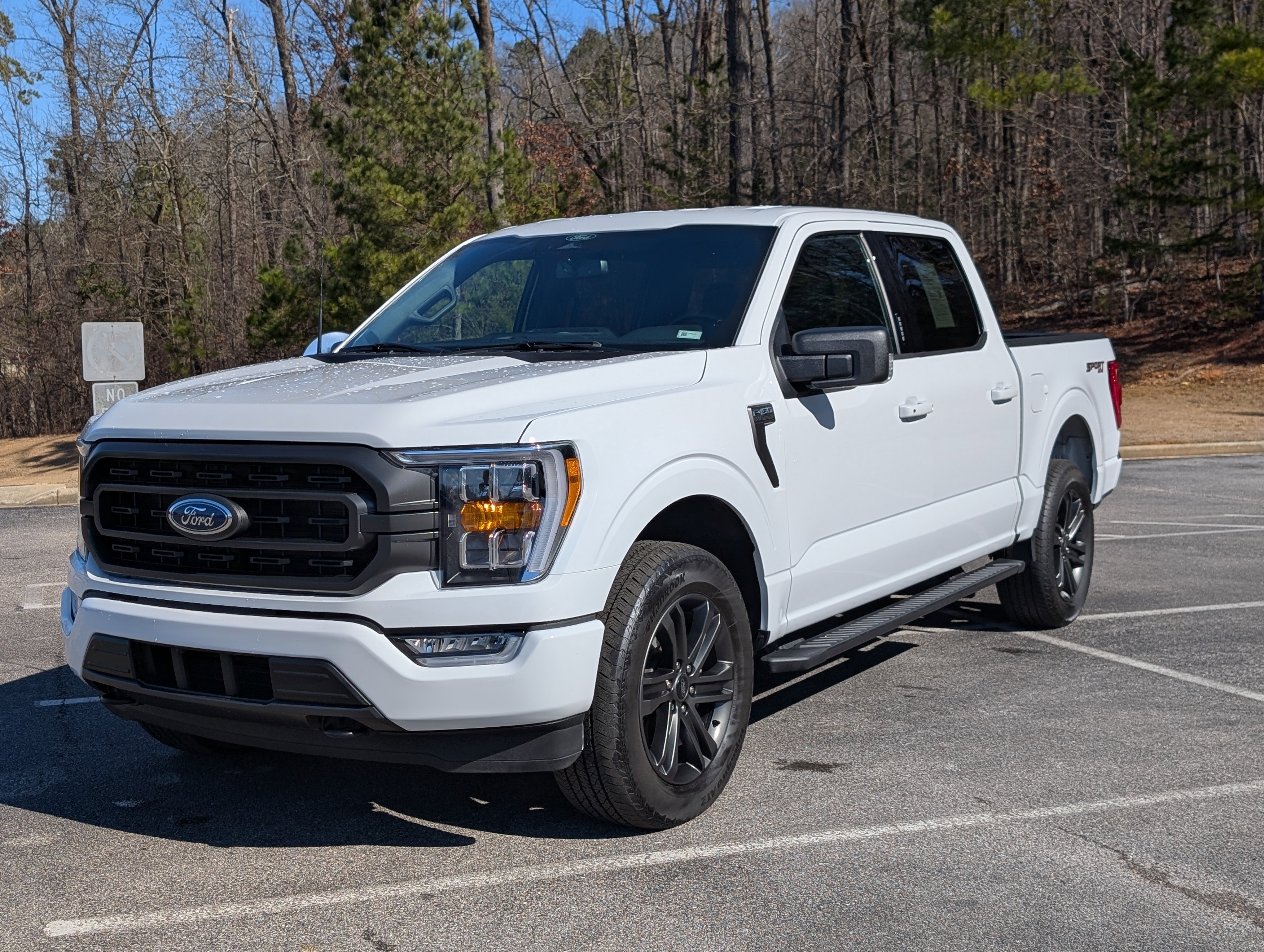 Used 2022 Ford F150 XLT w/ Equipment Group 302A High AWD/4WD image 5