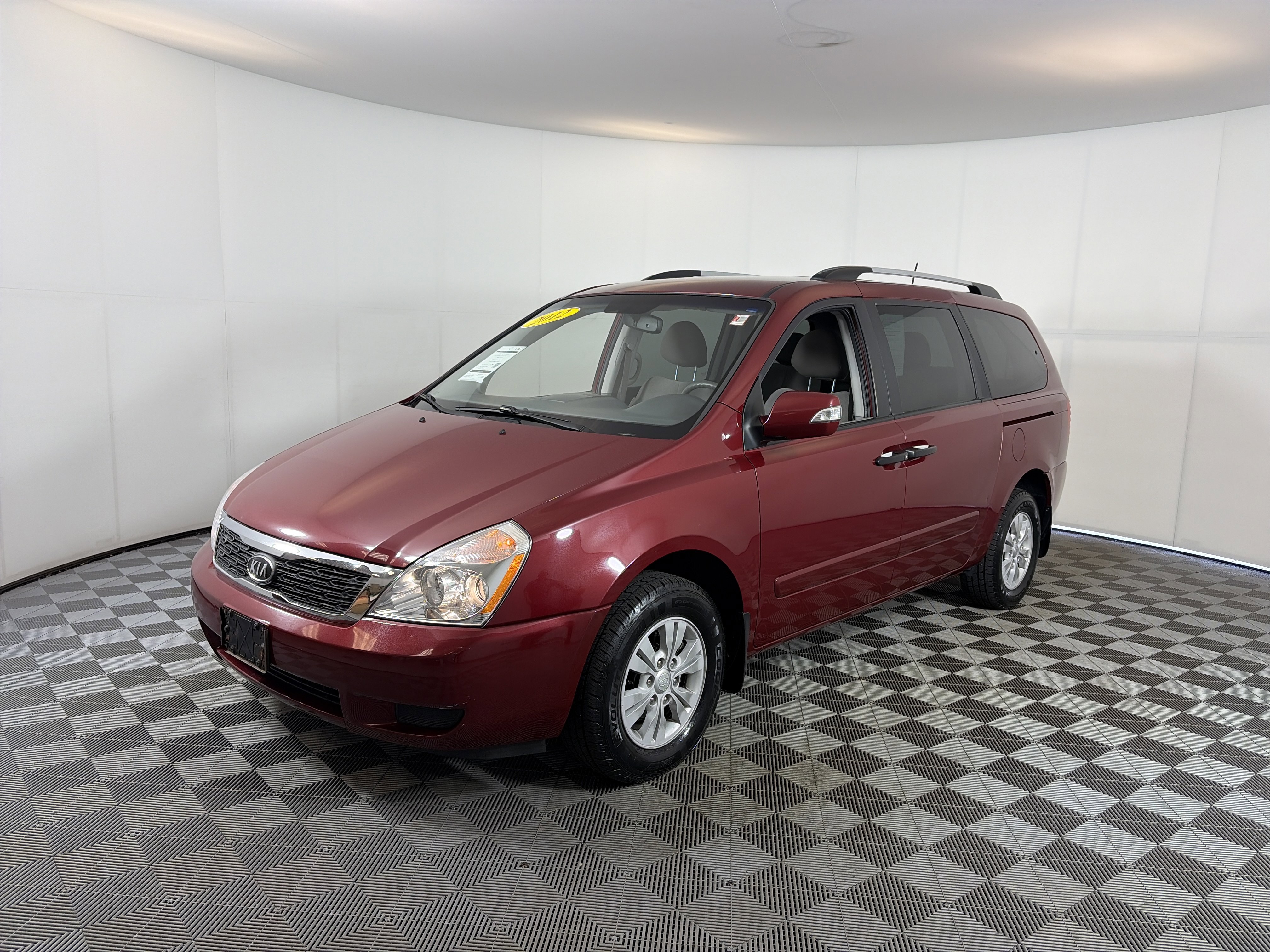 Used 2012 Kia Sedona LX w/ PWR Pkg image 2