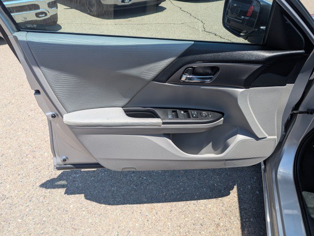 Used 2014 Honda Accord LX image 9
