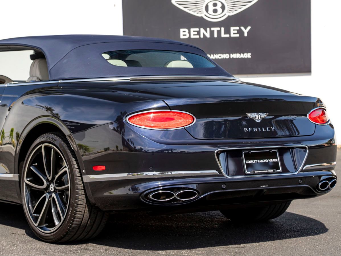 Used 2023 Bentley Continental GT Azure AWD/4WD image 16