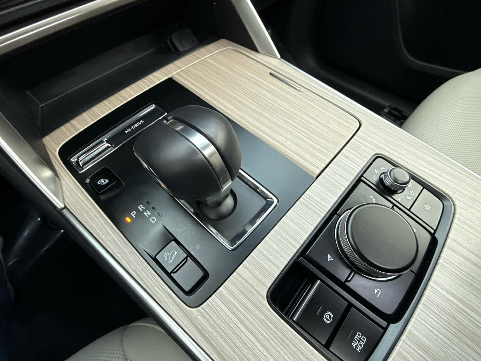 Used 2024 MAZDA CX-90 Plug-In Hybrid w/ Preferred image 18