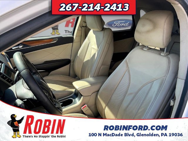 Used 2017 Lincoln MKC Select w/ Select Plus Package AWD/4WD image 20