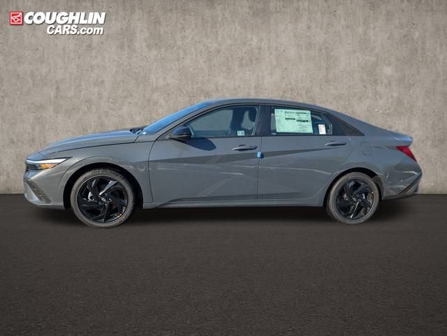 New 2026 Hyundai Elantra SEL FWD image 5