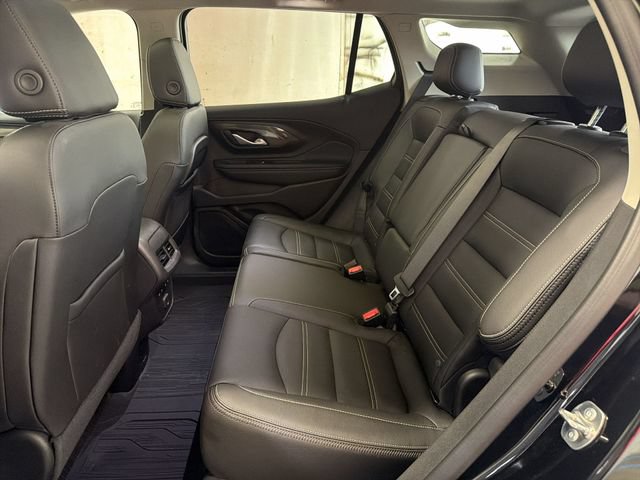 Used 2024 GMC Terrain Denali w/ Denali Premium Package AWD/4WD image 24