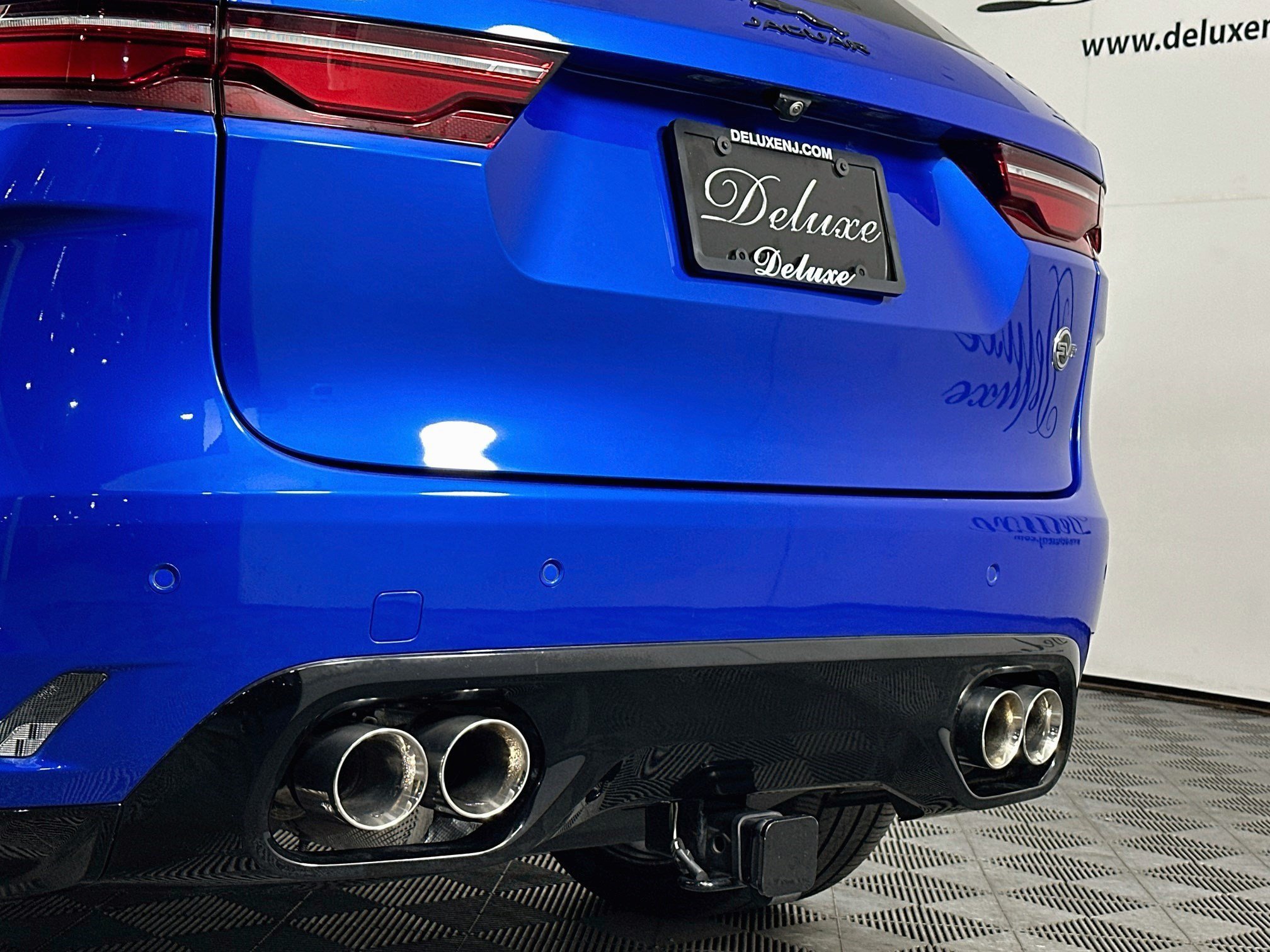 Used 2025 Jaguar F-PACE SVR AWD/4WD image 25