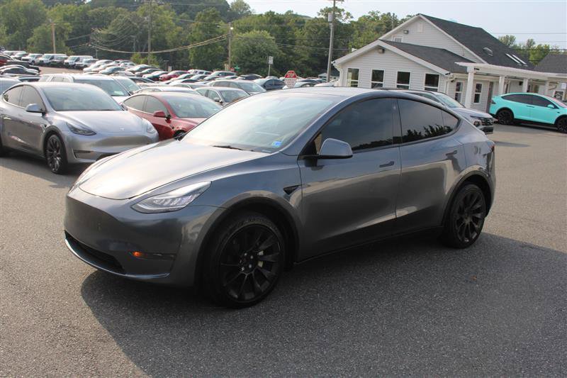 Used 2023 Tesla Model Y Long Range AWD/4WD image 3
