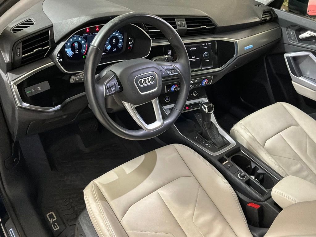 Used 2023 Audi Q3 2.0T Premium Plus w/ Premium Plus Package AWD/4WD image 18