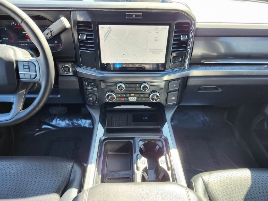 Used 2025 Ford F450 Lariat image 12