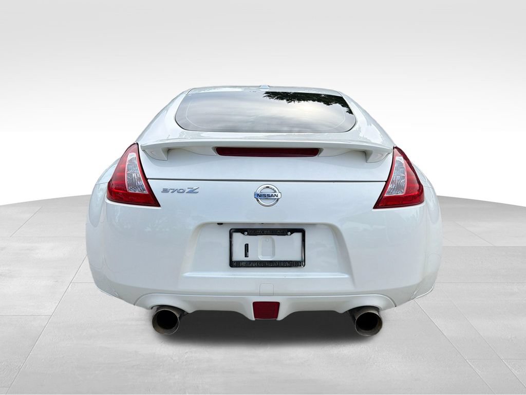 Used 2019 Nissan 370Z Touring Sport RWD image 7