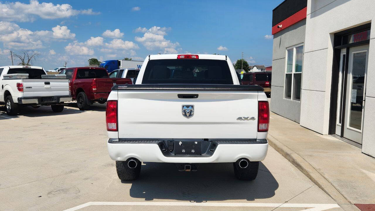 Used 2014 RAM 1500 Express AWD/4WD image 5