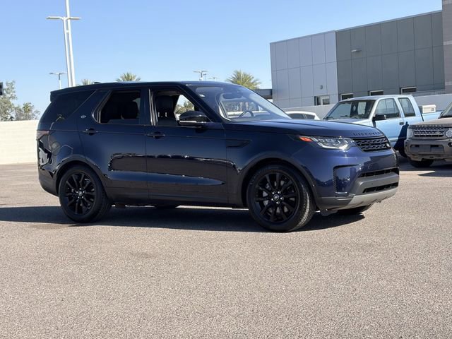 Used 2020 Land Rover Discovery HSE image 4