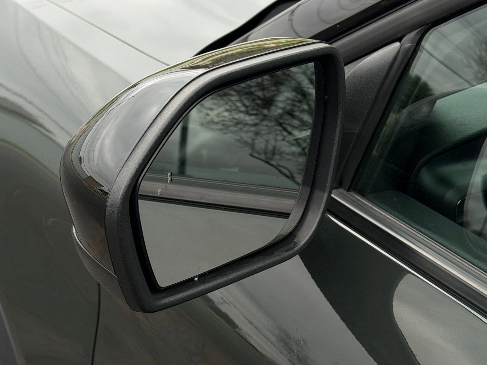 Used 2022 Ford Explorer XLT w/ Equipment Group 202A image 36