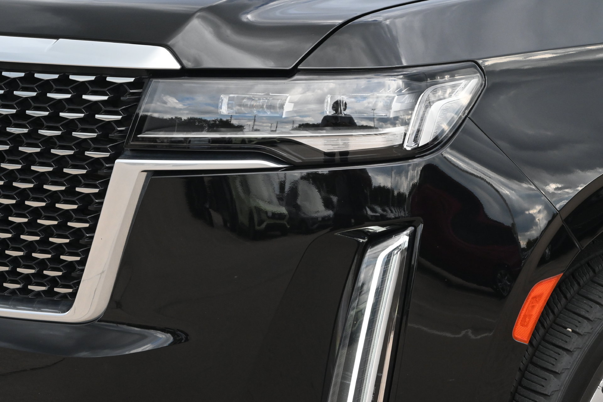 Certified 2022 Cadillac Escalade ESV Luxury RWD image 26