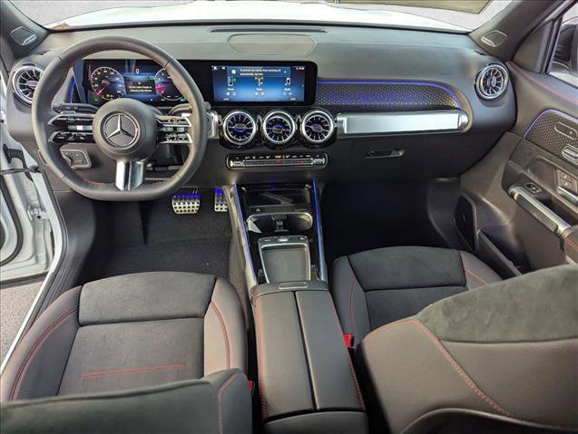 Used 2025 Mercedes-Benz GLB 250 image 14