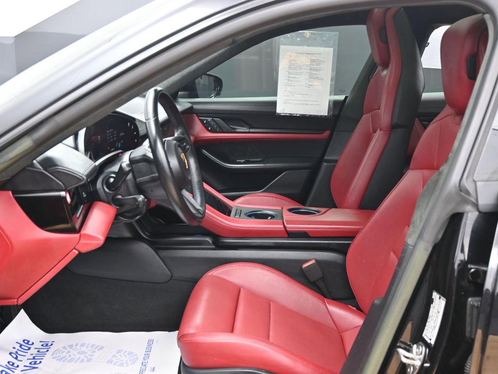 Used 2023 Porsche Taycan 4 Cross Turismo w/ Premium Package image 17