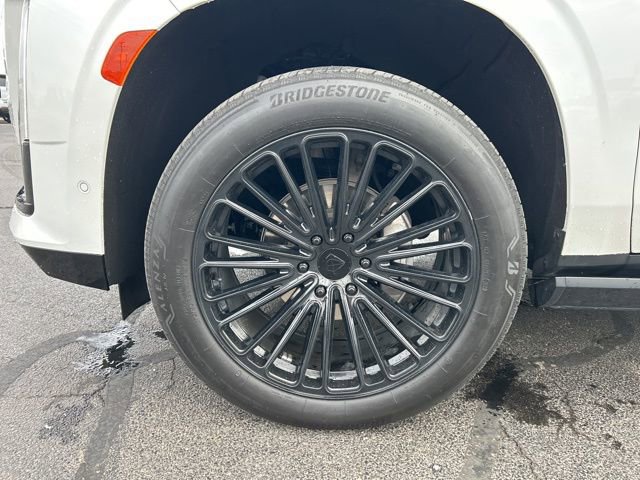 Certified 2024 Cadillac Escalade Sport Platinum w/ LPO, ONYX Package image 9