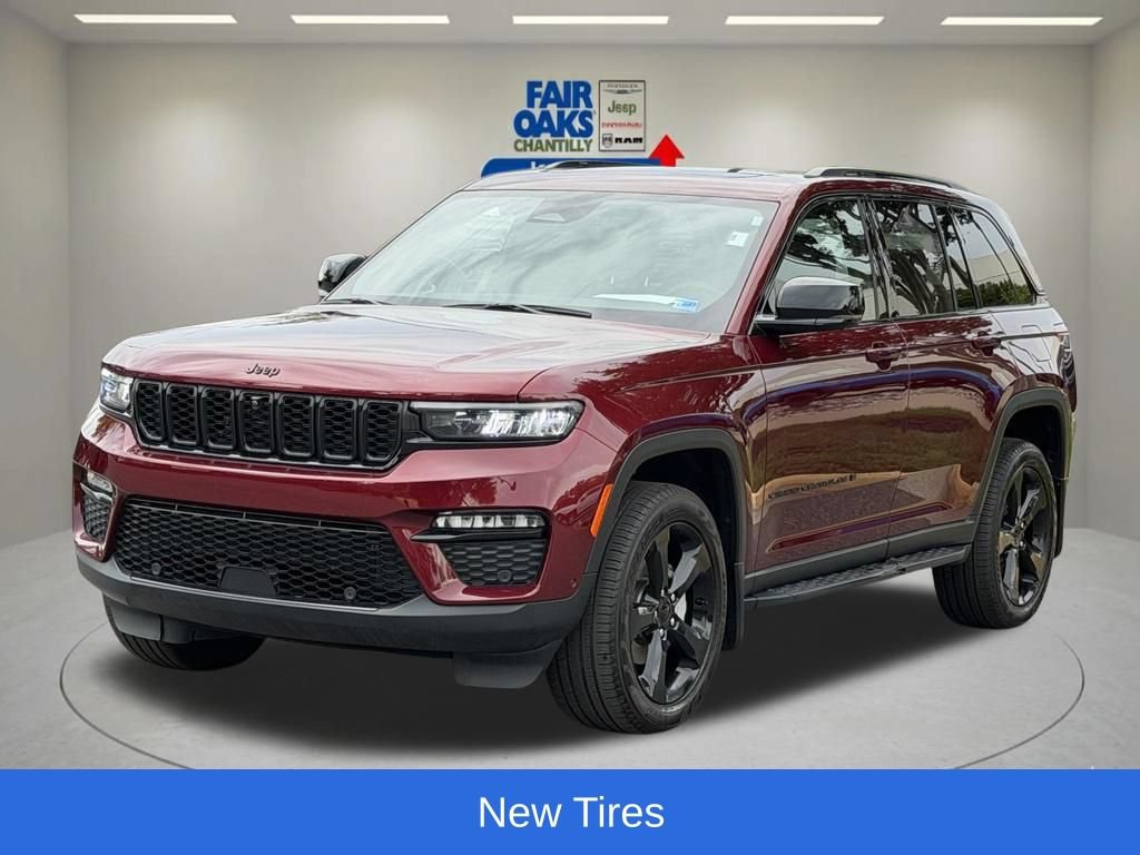 Used 2024 Jeep Grand Cherokee Limited w/ Luxury Tech Group II AWD/4WD image 3