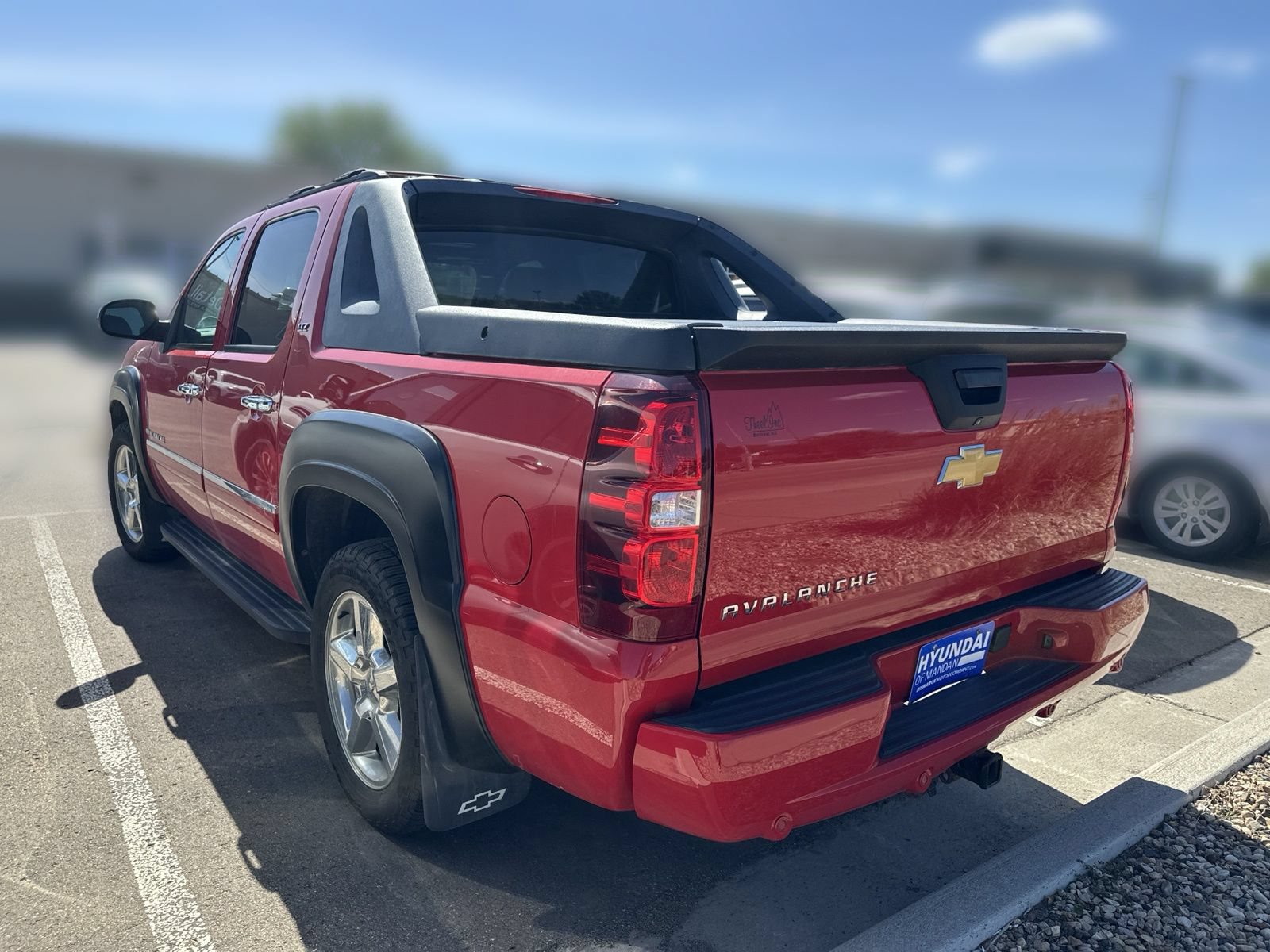 Used 2012 Chevrolet Avalanche LTZ AWD/4WD image 4