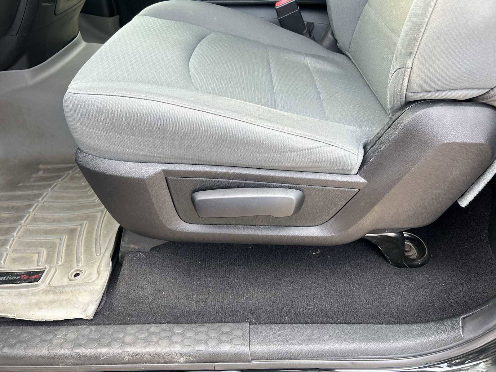 Used 2016 RAM 1500 Tradesman w/ Power & Remote Entry Group AWD/4WD image 14