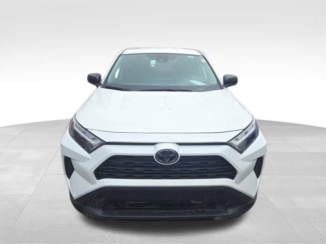 Used 2024 Toyota RAV4 LE image 9