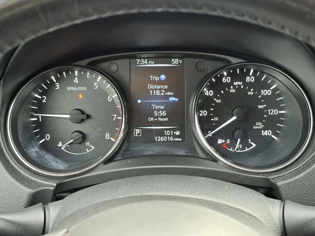 Used 2017 Nissan Rogue SV AWD/4WD image 12