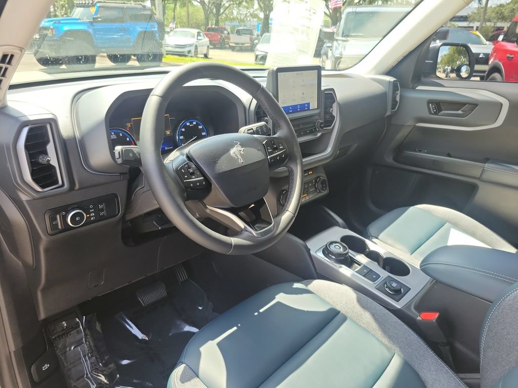 Certified 2024 Ford Bronco Sport Outer Banks w/ Tech Package AWD/4WD image 14