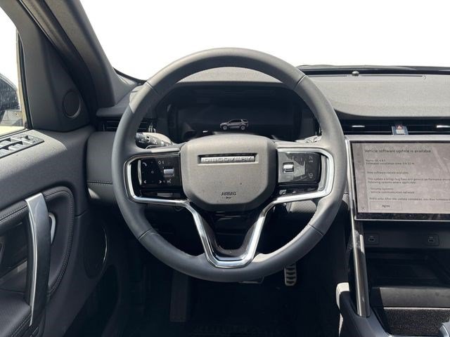 Used 2025 Land Rover Discovery Sport Dynamic SE AWD/4WD image 13