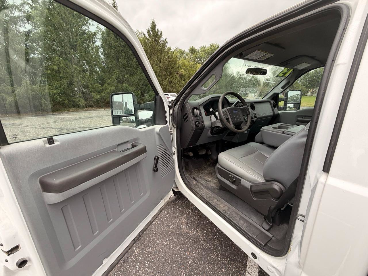 Used 2013 Ford F350 XL RWD image 11