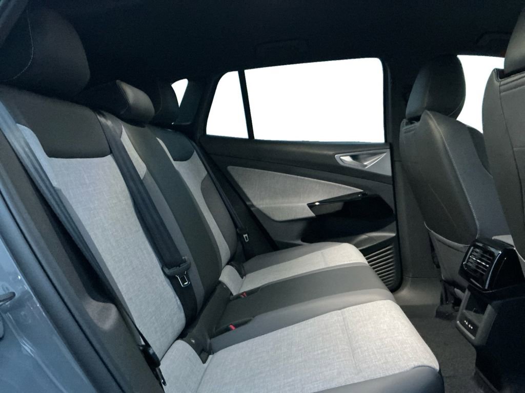 New 2026 Volkswagen ID.4 Pro image 16