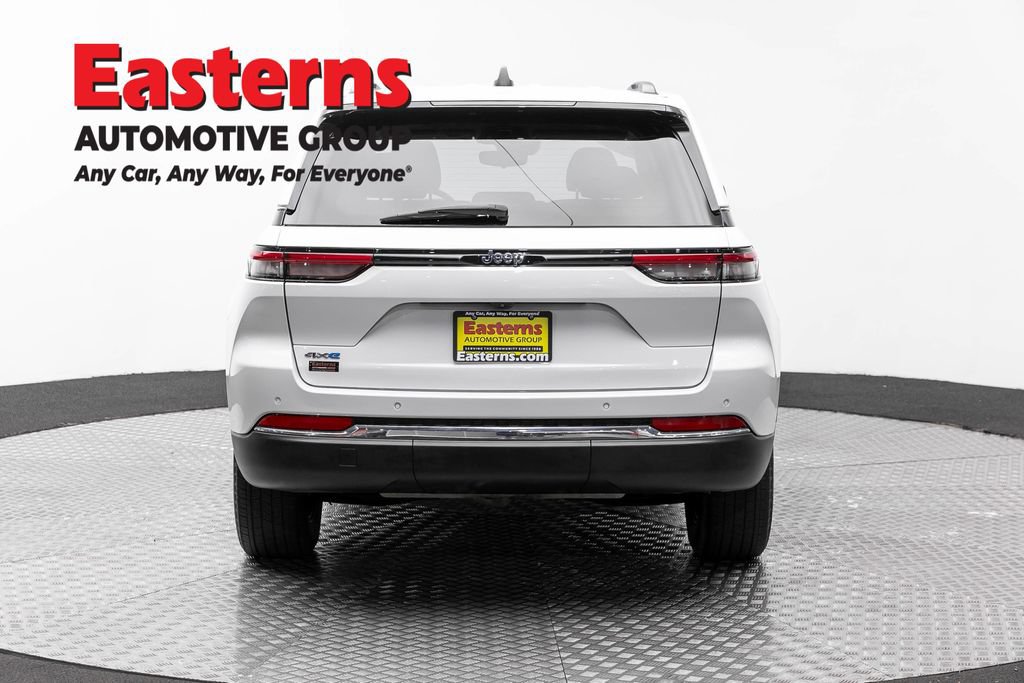 Used 2022 Jeep Grand Cherokee Limited 4xe AWD/4WD image 5