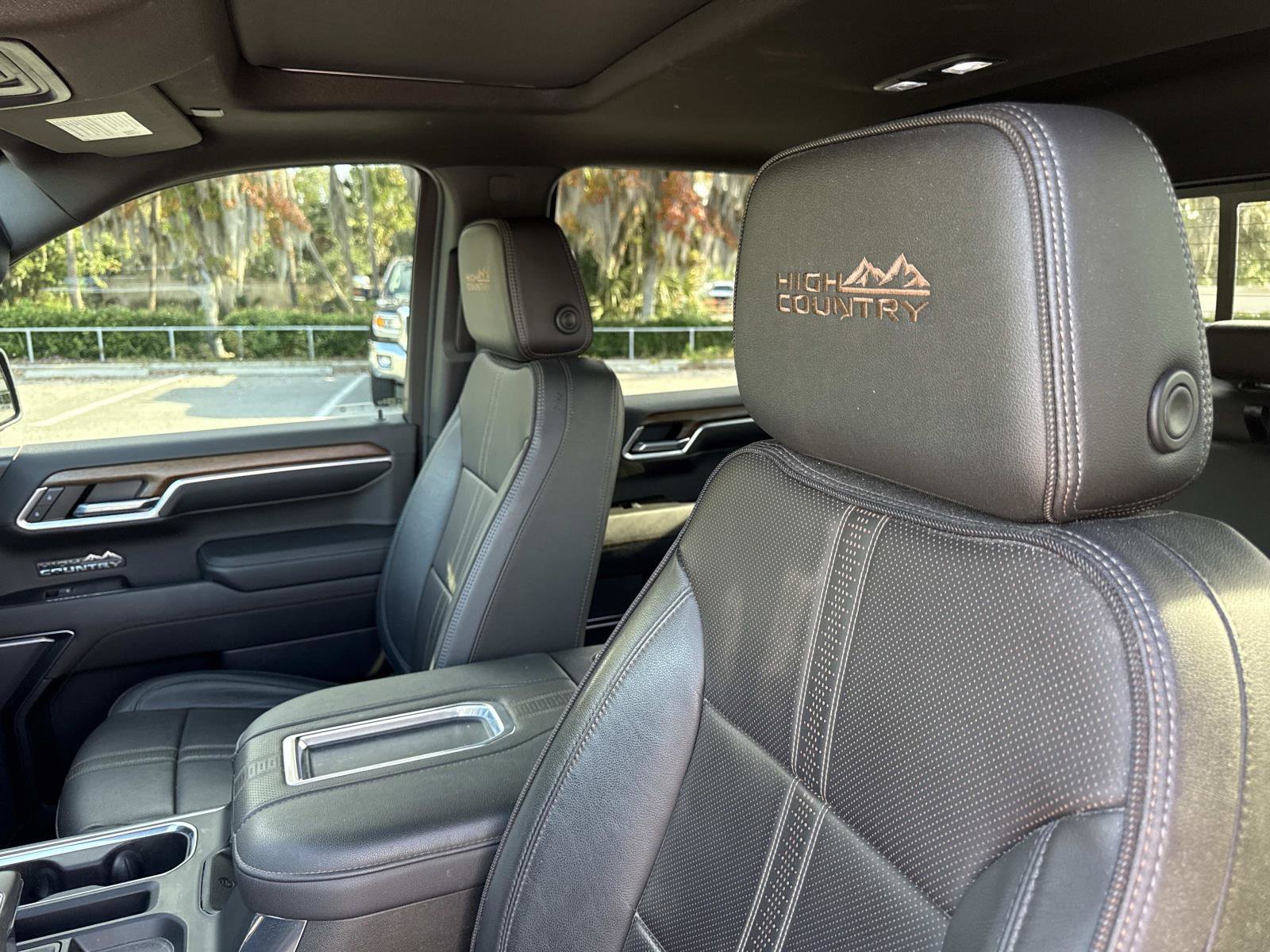 Used 2022 Chevrolet Silverado 1500 High Country w/ High Country Premium Package image 21