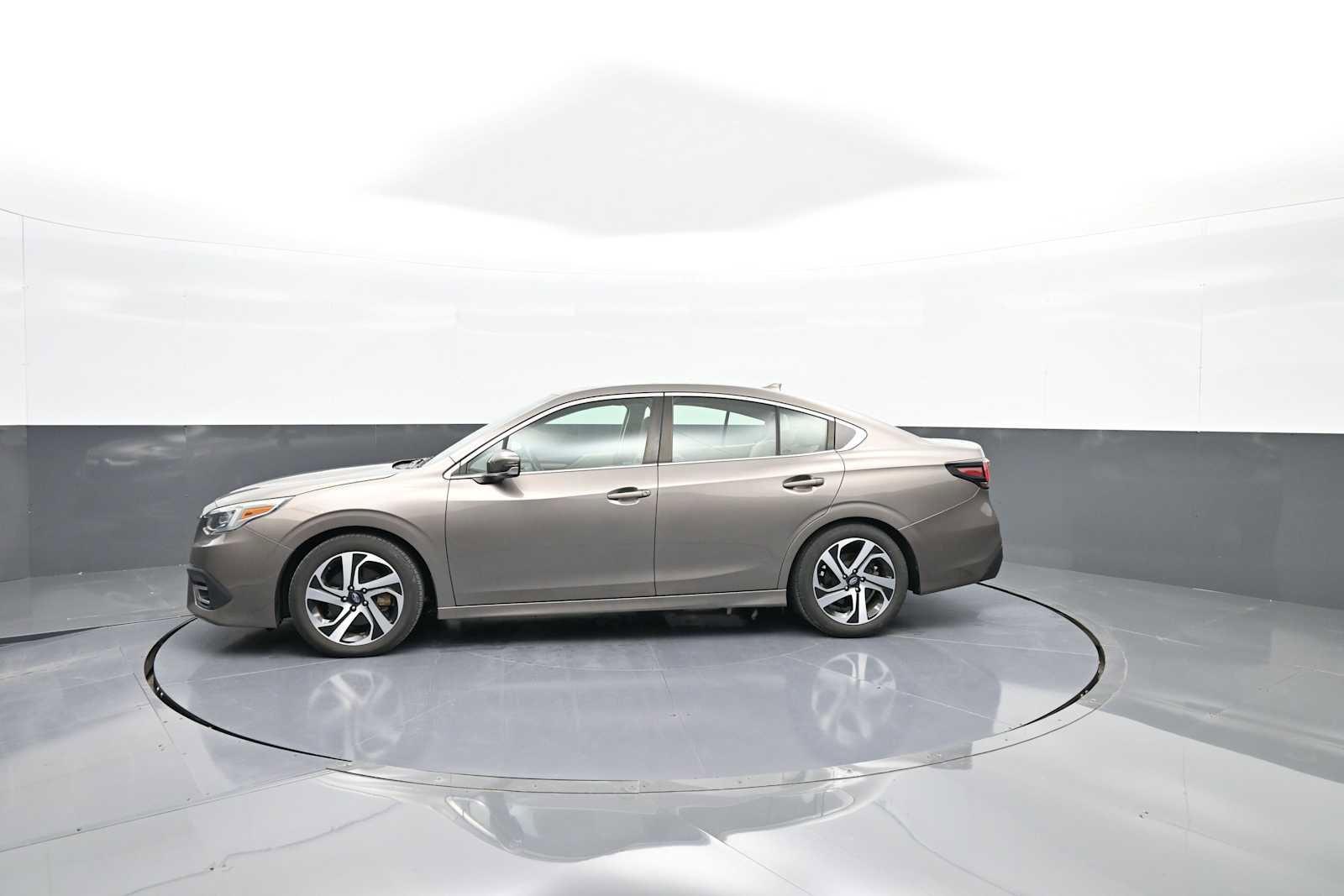 Used 2022 Subaru Legacy Limited image 43