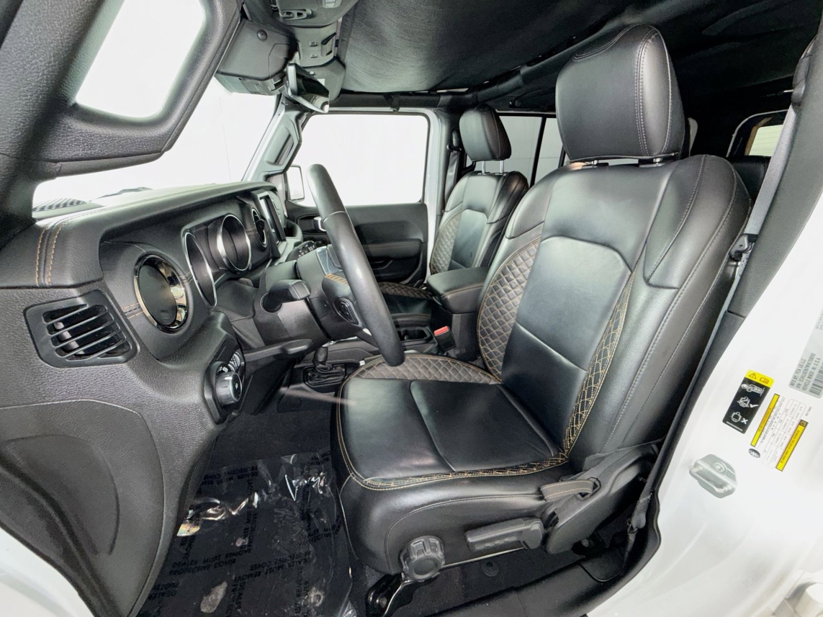 Used 2021 Jeep Wrangler Unlimited Sahara AWD/4WD image 13