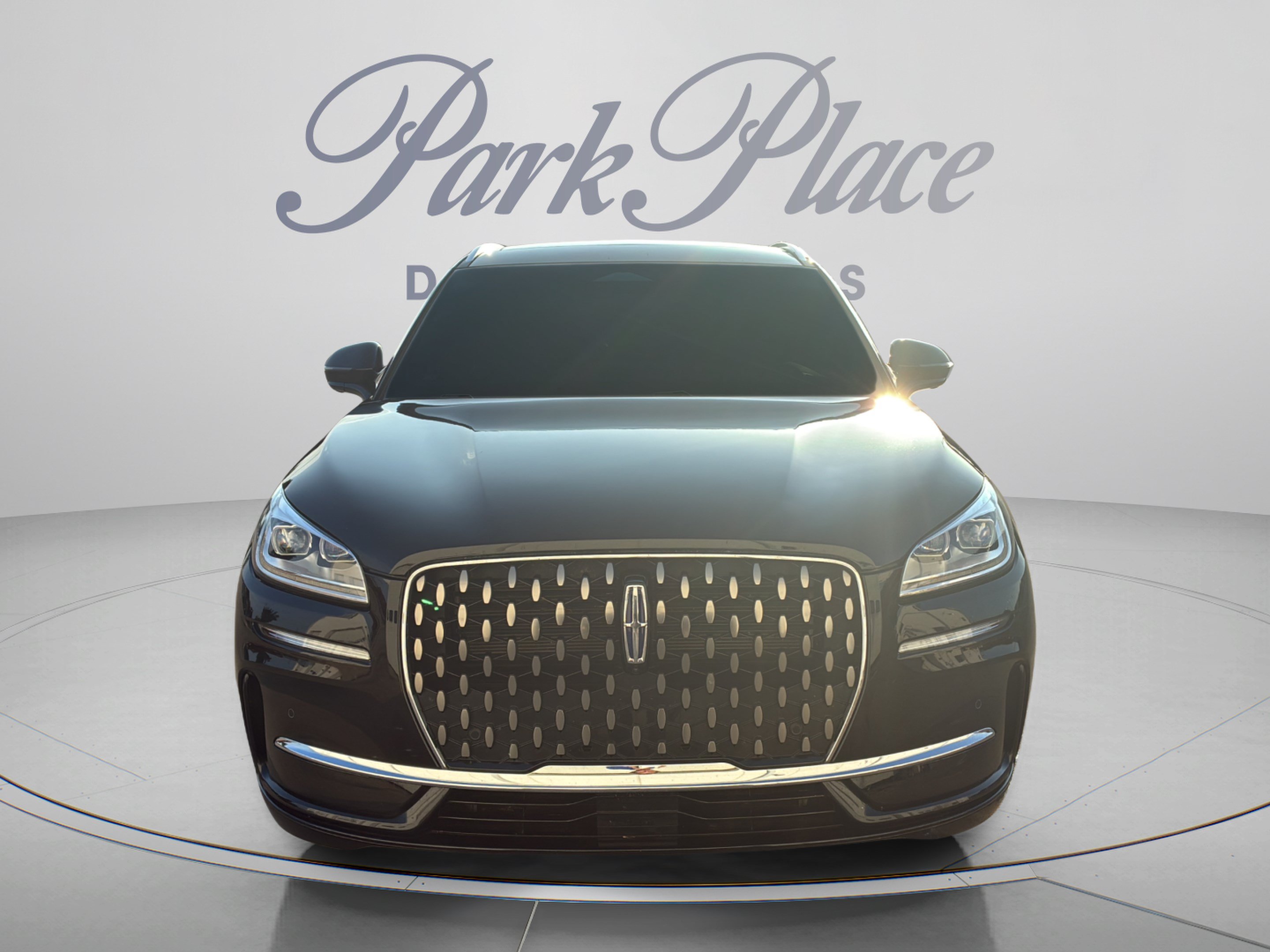Used 2024 Lincoln Corsair Grand Touring w/ Equipment Group 302A AWD/4WD image 9