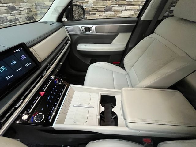 Used 2025 Hyundai Santa Fe SEL AWD/4WD image 29
