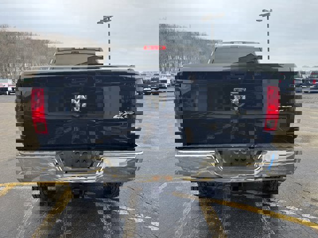 Used 2018 RAM 2500 Tradesman w/ Chrome Appearance Group image 3