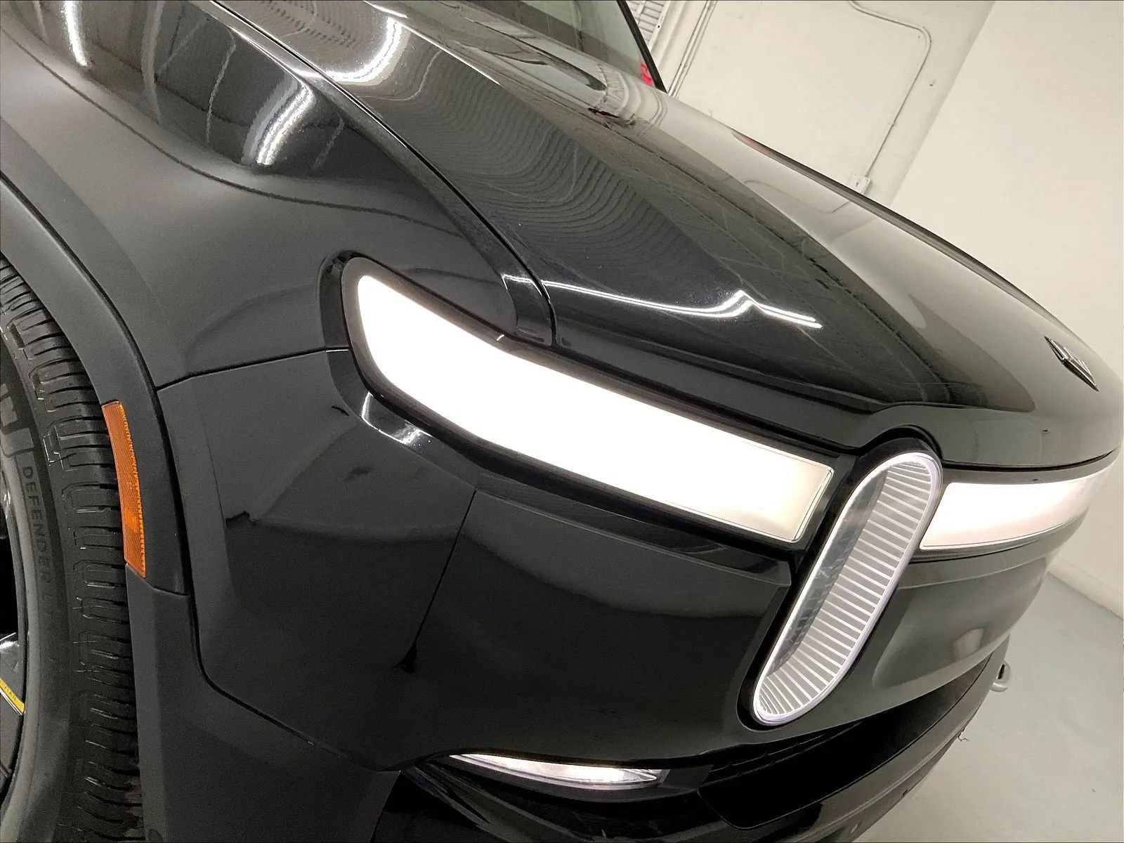 Used 2023 Rivian R1S Adventure Quad AWD/4WD image 34