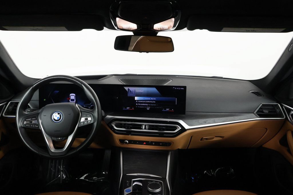 Used 2023 BMW i4 eDrive40 w/ Premium Package RWD image 8