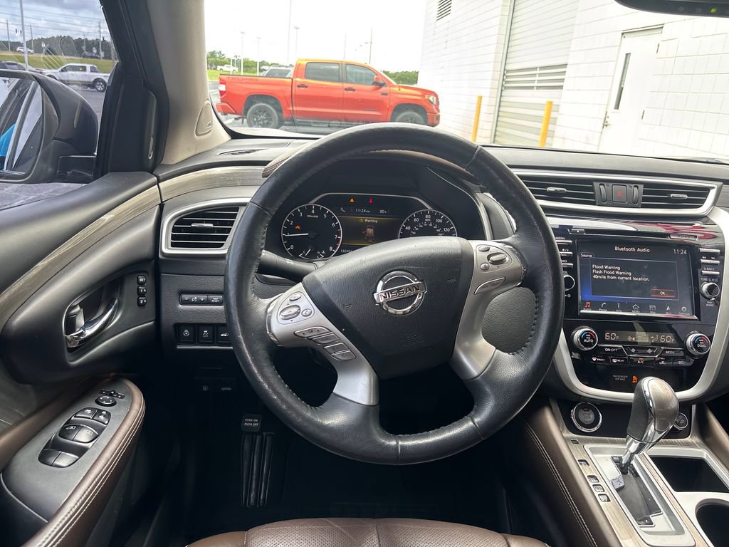 Used 2018 Nissan Murano Platinum w/ Cargo Package FWD image 2