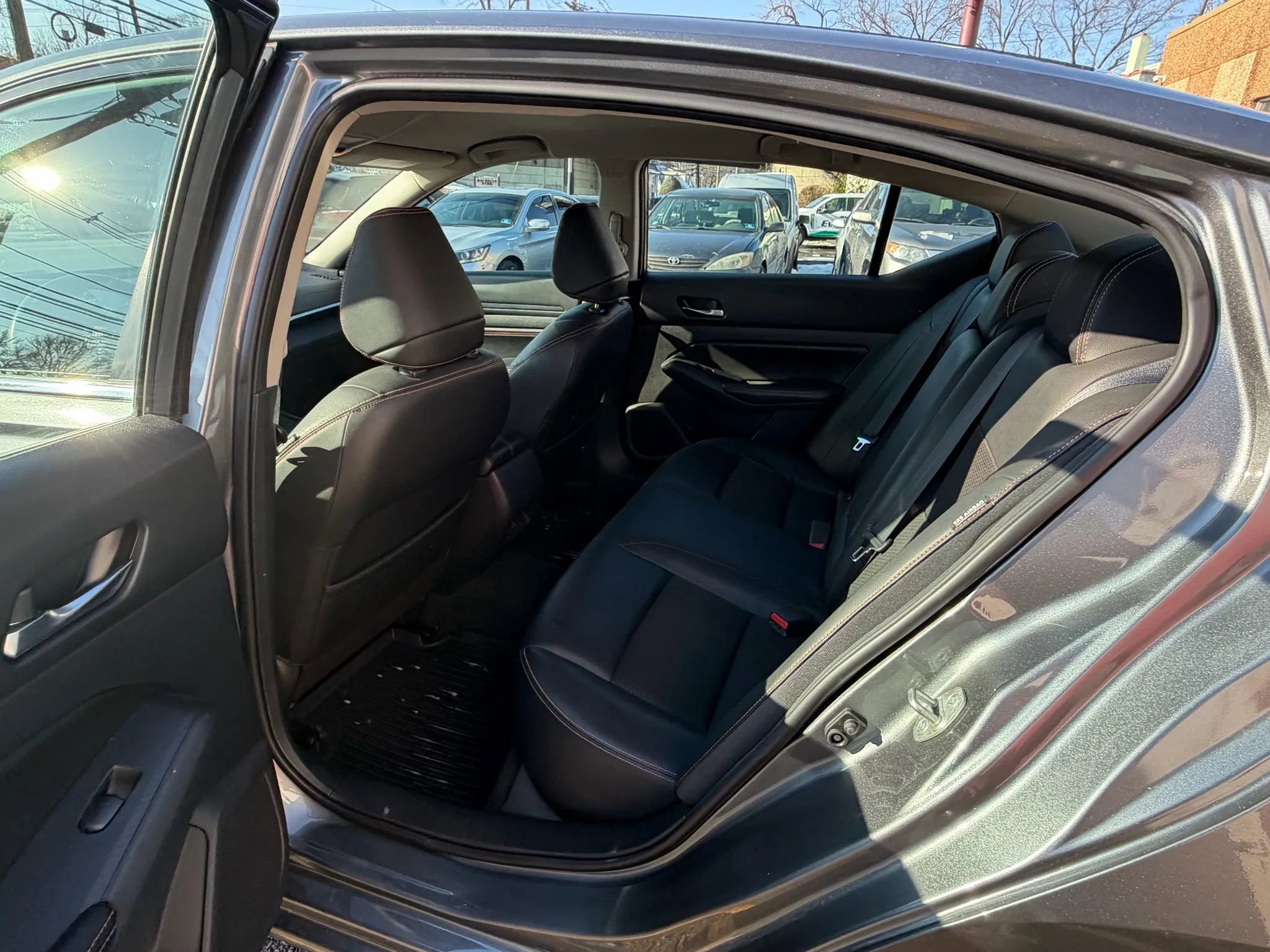 Used 2019 Nissan Altima 2.5 SR image 29