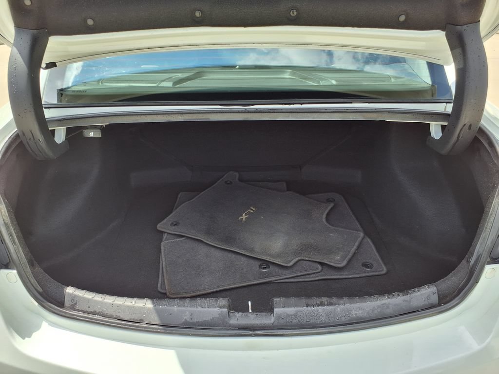 Used 2016 Acura ILX FWD image 11
