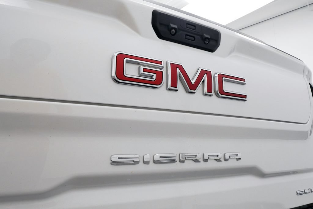 Used 2023 GMC Sierra 1500 SLT w/ SLT Premium Plus Package AWD/4WD image 9