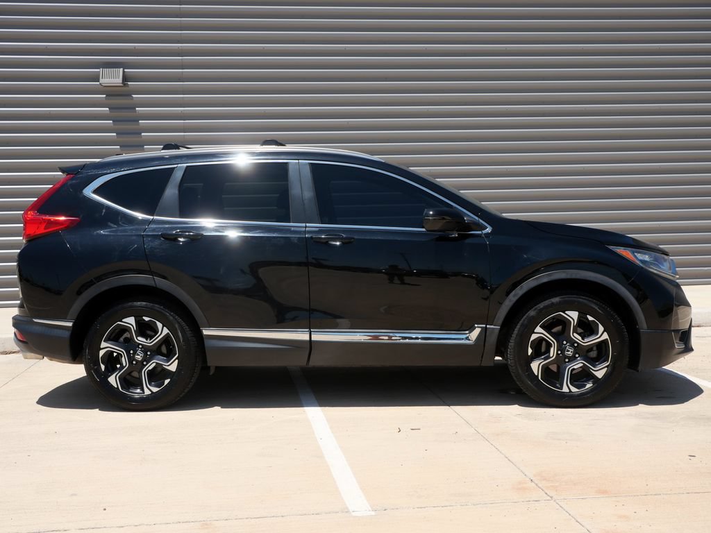Used 2018 Honda CR-V Touring image 2