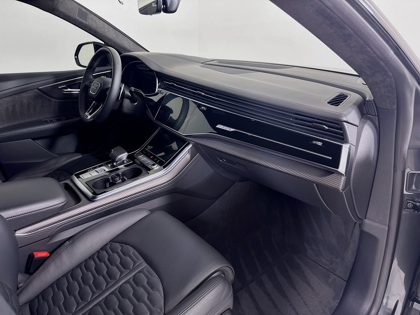 Used 2022 Audi RS Q8 AWD/4WD image 28