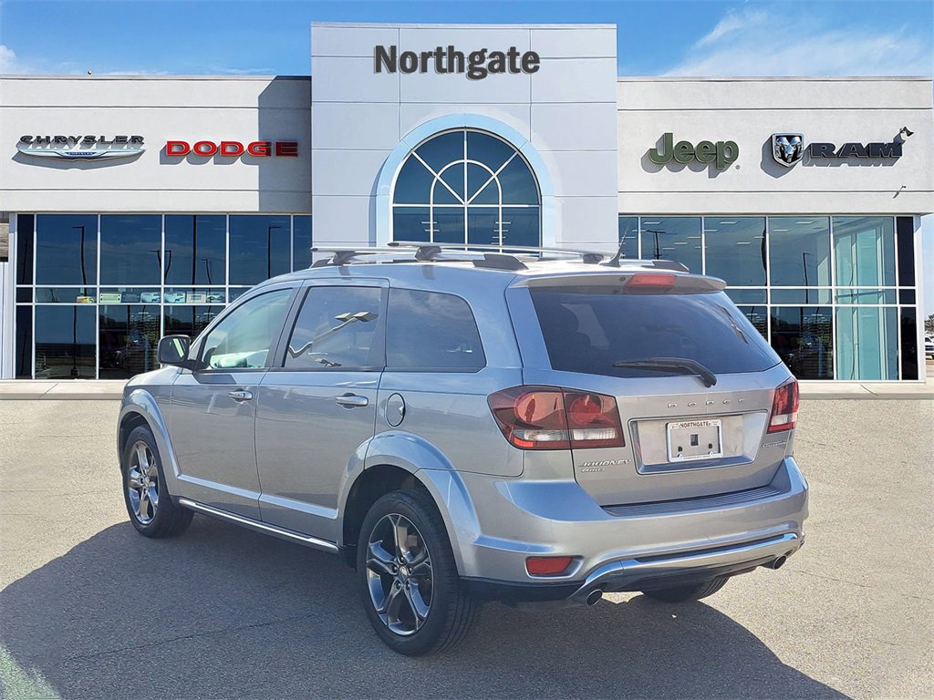 Used 2017 Dodge Journey Crossroad image 3