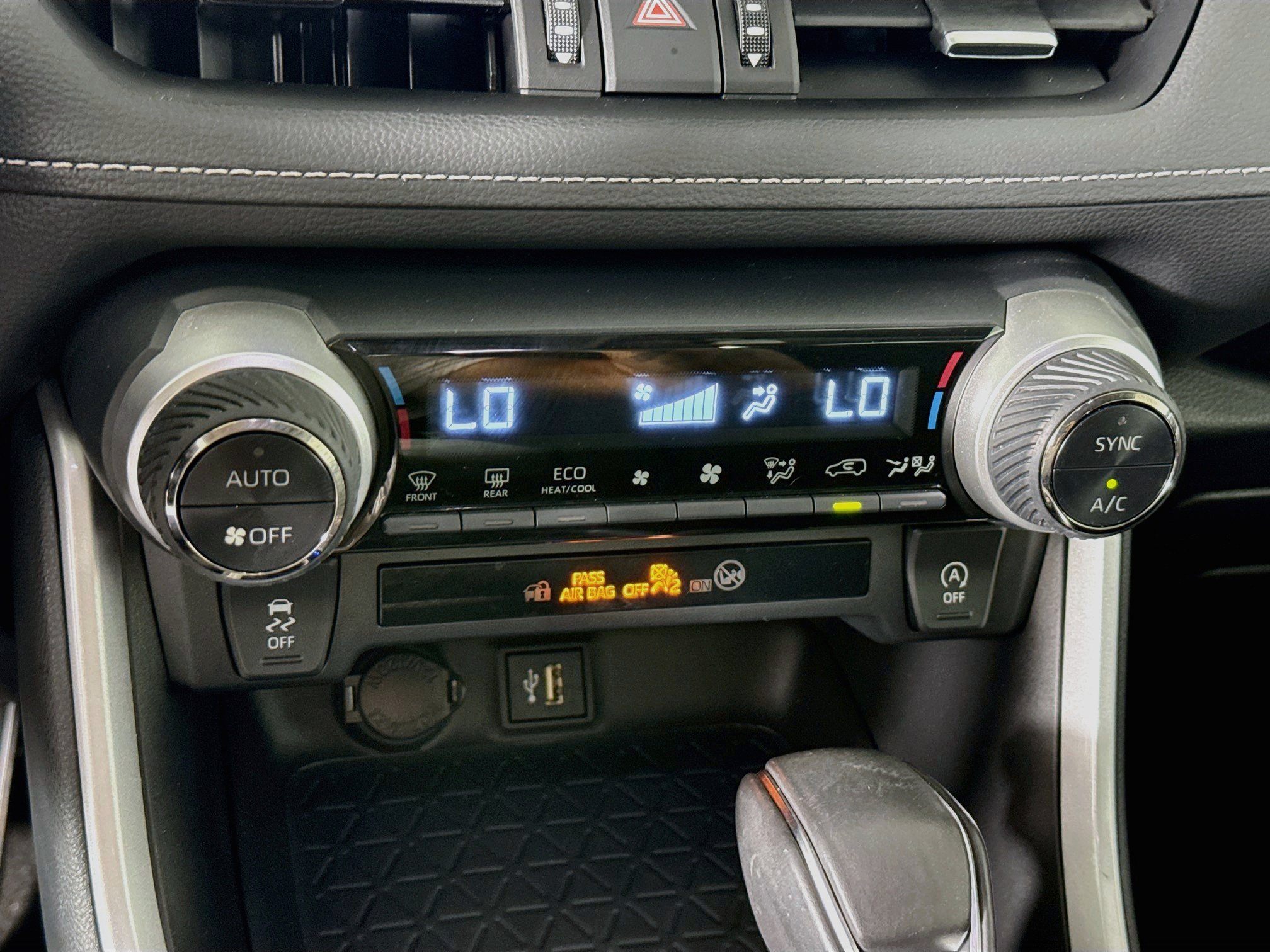 Used 2023 Toyota RAV4 XLE Premium FWD image 17