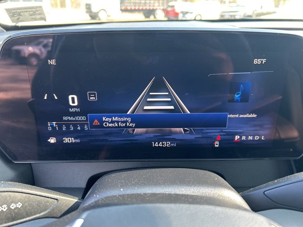 Used 2024 Chevrolet Traverse LT w/ Trailering Package image 22